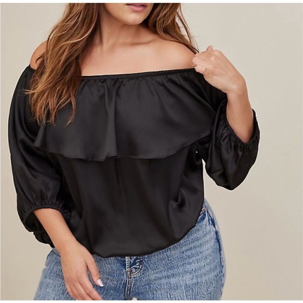 ✨Torrid Off Shoulder Ruffle Black Sz 00 Blouse✨